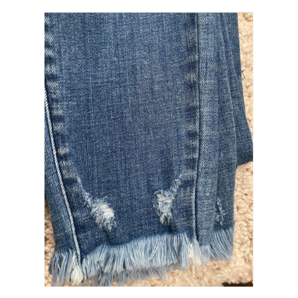 NWT KanCan button fly jeans - Picture 2 of 7